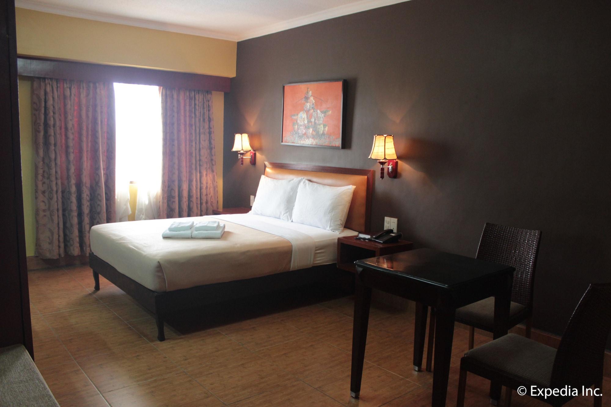 Pamulinawen Hotel Laoag Dış mekan fotoğraf