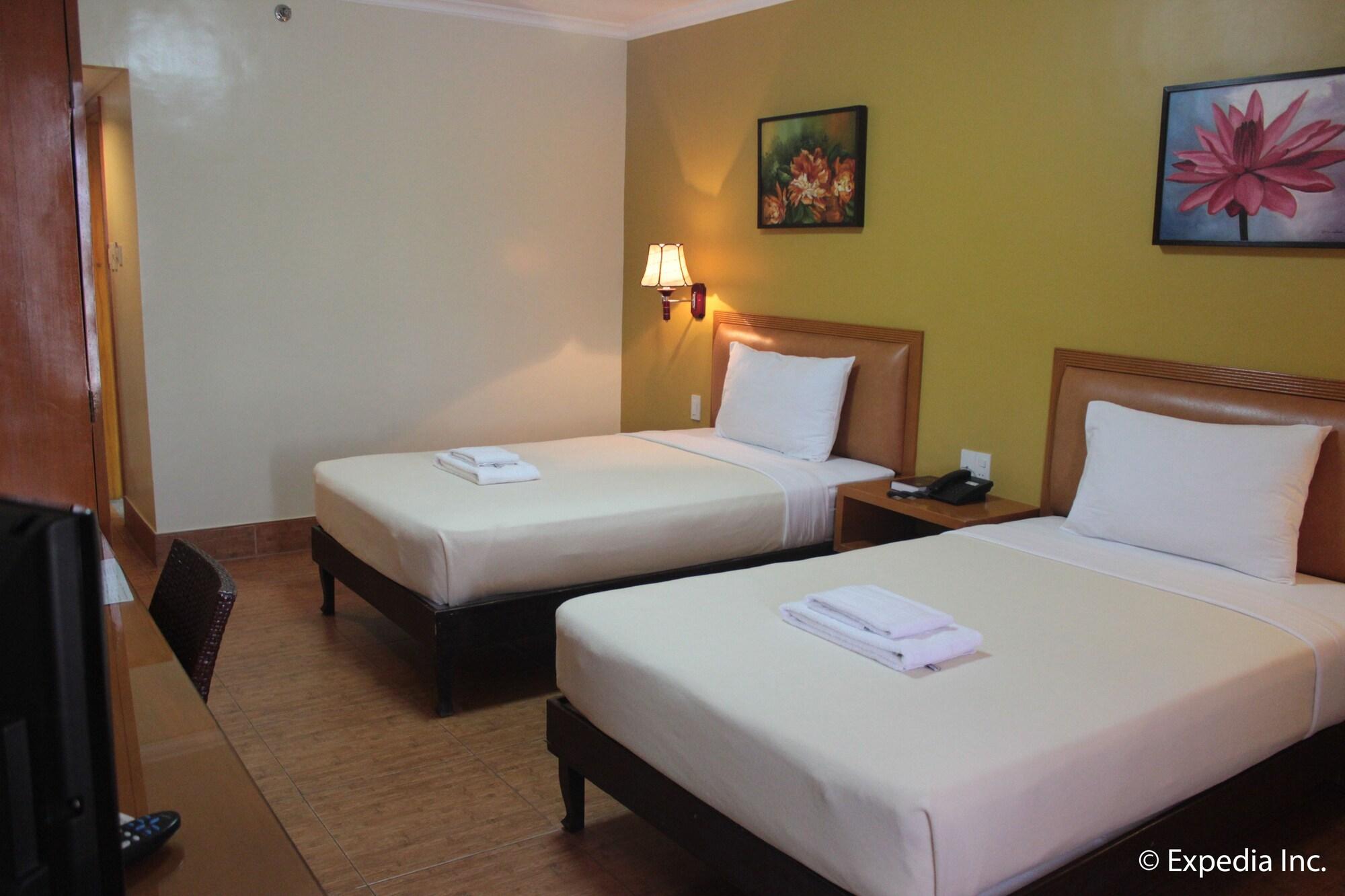Pamulinawen Hotel Laoag Dış mekan fotoğraf