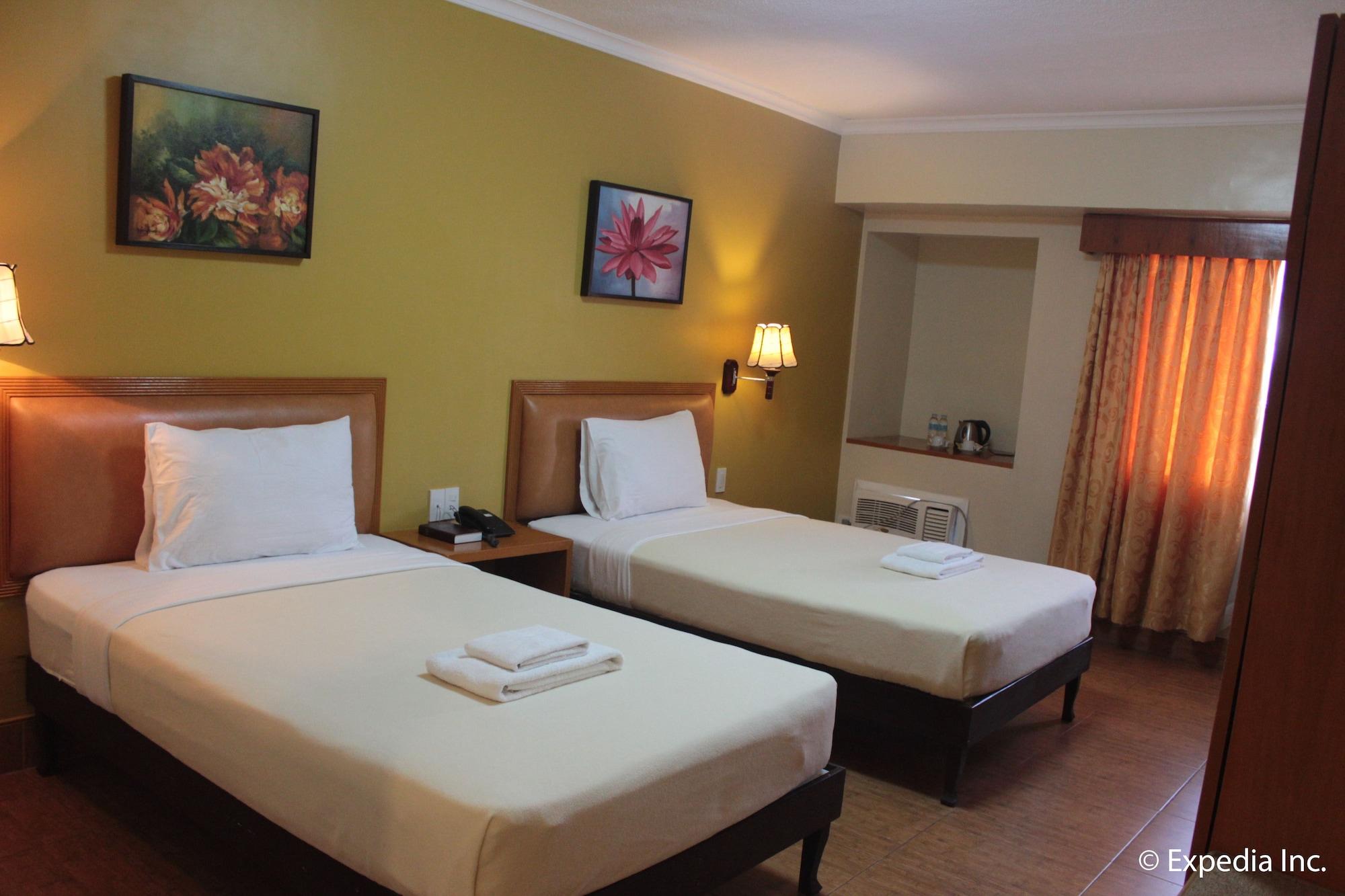 Pamulinawen Hotel Laoag Dış mekan fotoğraf