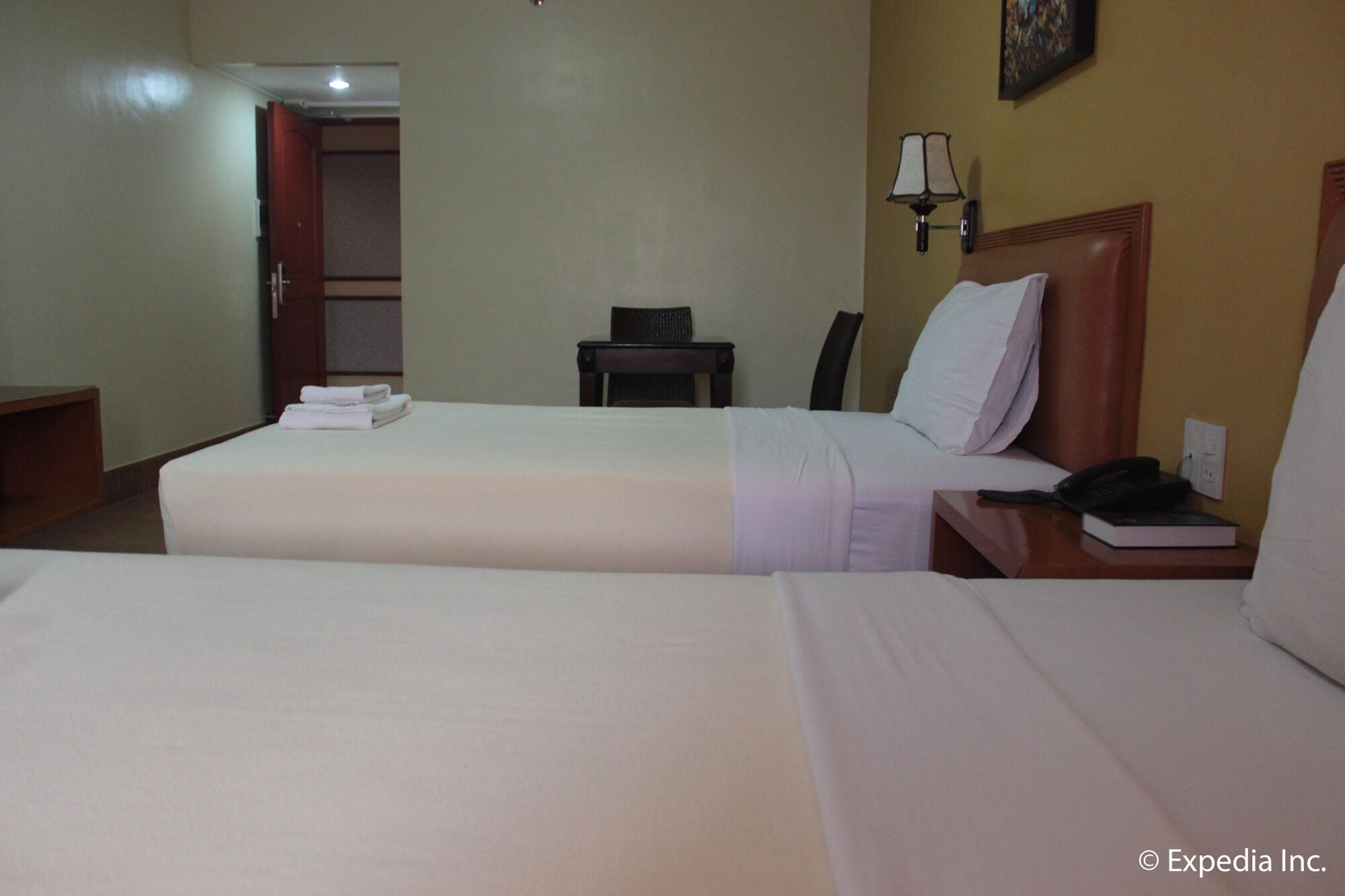 Pamulinawen Hotel Laoag Dış mekan fotoğraf