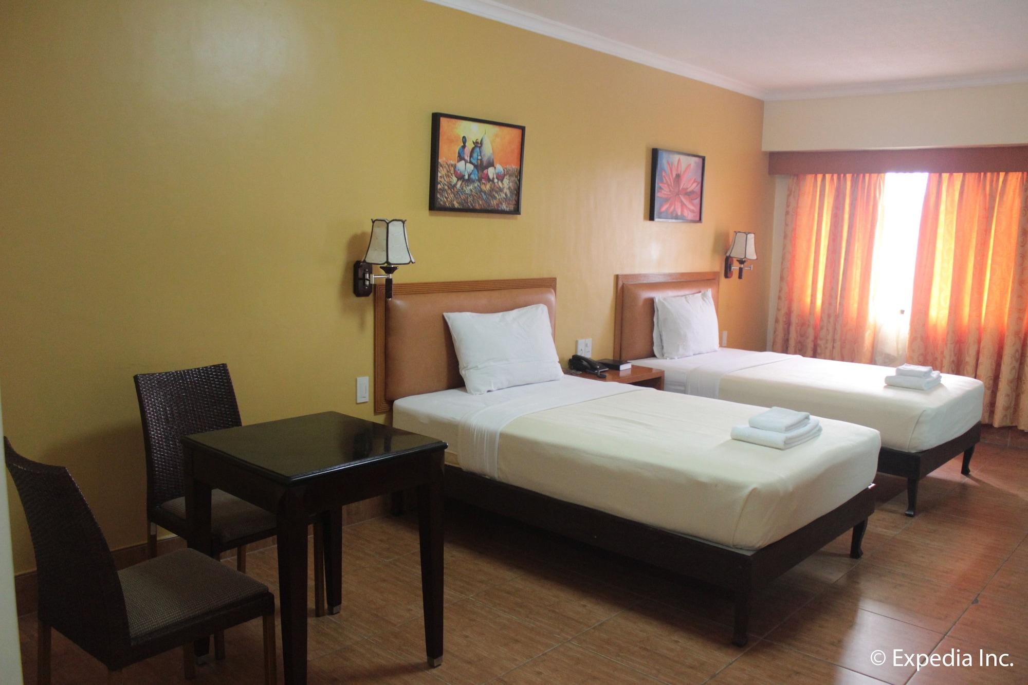 Pamulinawen Hotel Laoag Dış mekan fotoğraf