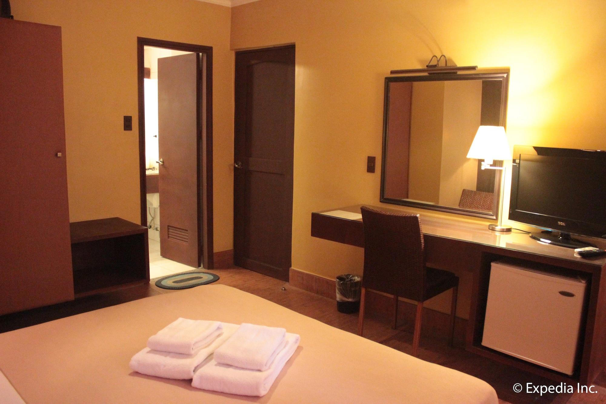 Pamulinawen Hotel Laoag Dış mekan fotoğraf