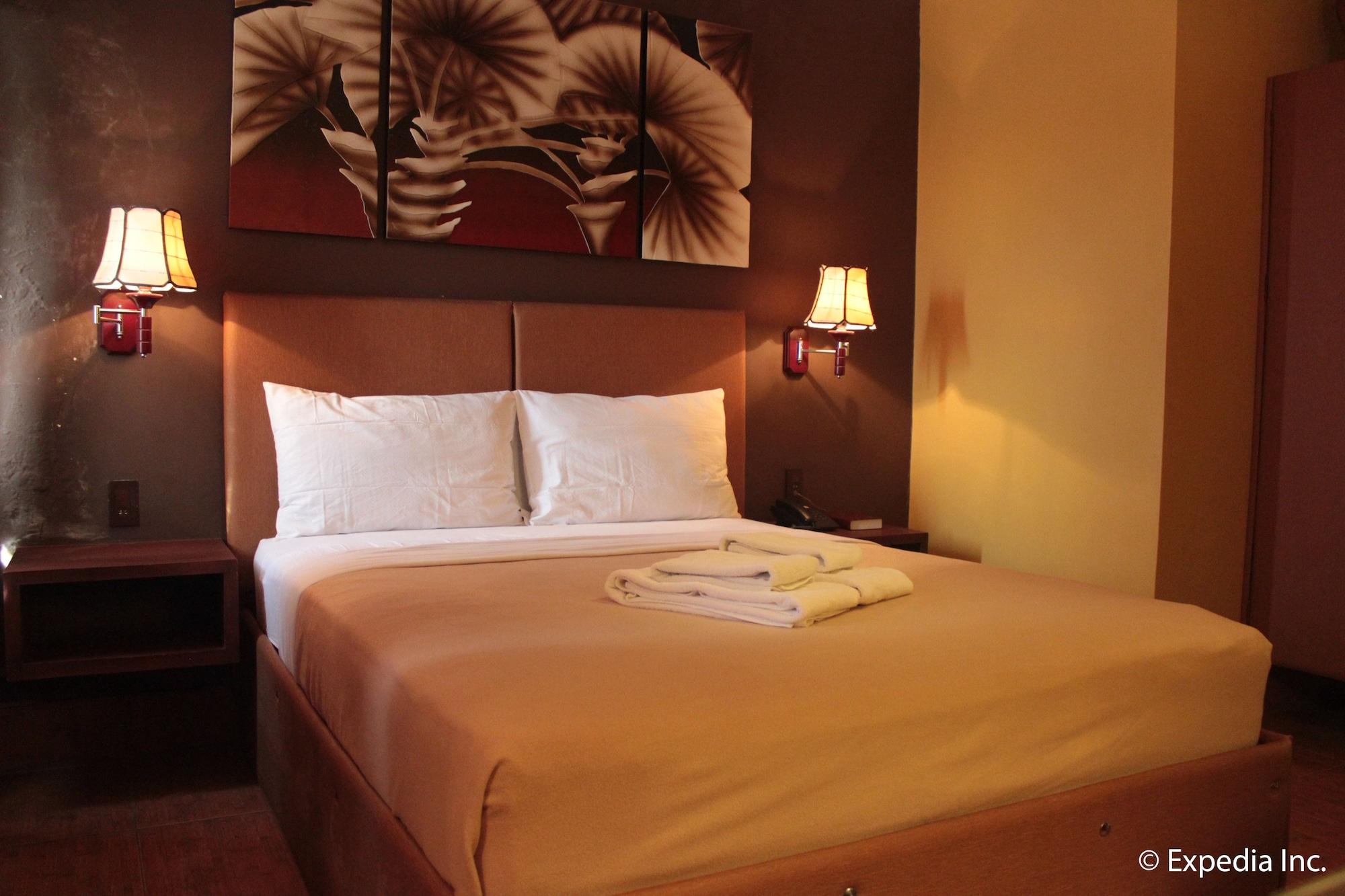 Pamulinawen Hotel Laoag Dış mekan fotoğraf