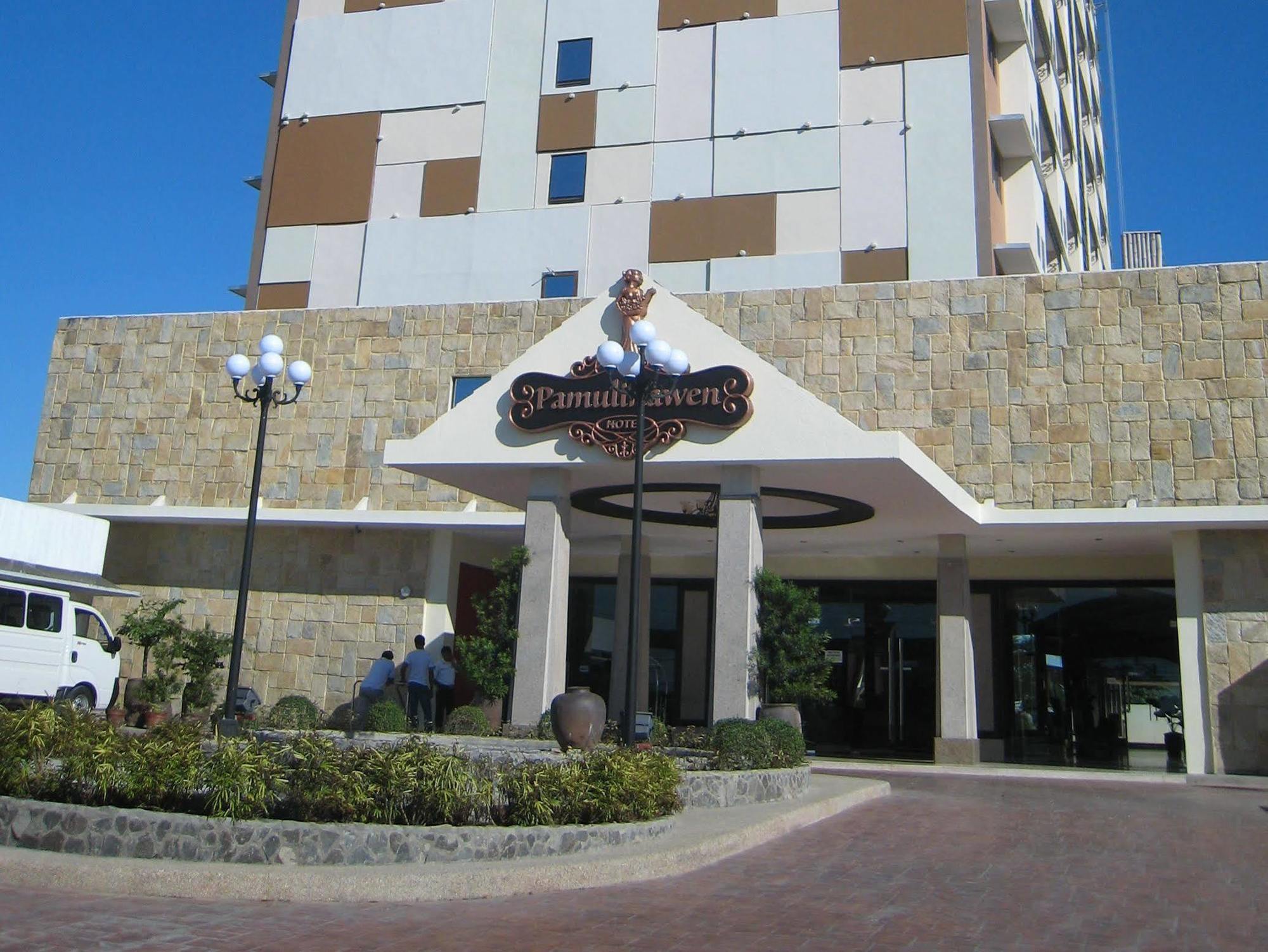 Pamulinawen Hotel Laoag Dış mekan fotoğraf